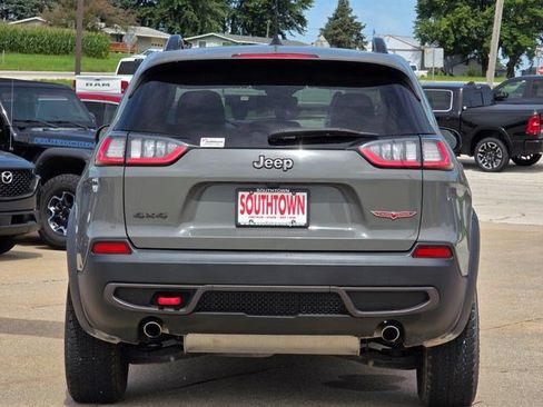 Used 2022 Jeep Cherokee Trailhawk w/ Sound & Nav Group AWD/4WD image 7