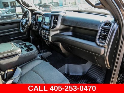 Used 2024 RAM 3500 Tradesman w/ Chrome Appearance Group AWD/4WD image 16