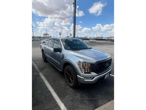 Used 2022 Ford F150 XLT w/ Equipment Group 302A High AWD/4WD image 4