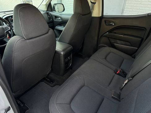 Used 2017 Chevrolet Colorado LT w/ LT Convenience Package RWD image 17
