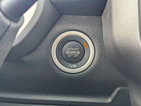 Used 2025 RAM 3500 Big Horn image 33