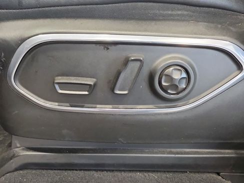 Used 2022 Jeep Wagoneer Series II AWD/4WD image 17