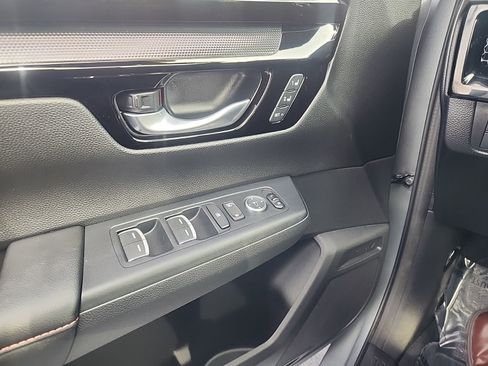 Used 2025 Honda CR-V Sport Touring image 28