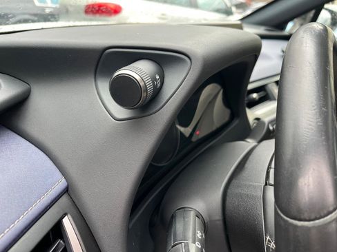 Used 2021 Lexus UX 200 w/ Premium Package image 54