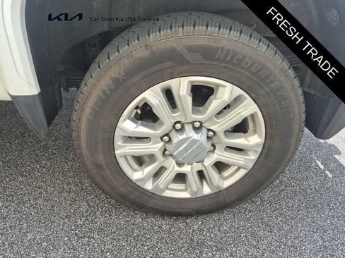 Used 2022 GMC Sierra 2500 Denali AWD/4WD image 7