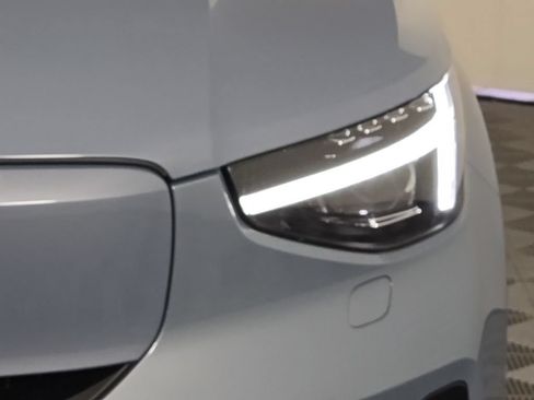 Certified 2023 Volvo C40 P8 Recharge Ultimate w/ Protection Package Premier AWD/4WD image 5