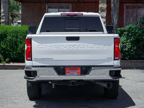 Used 2025 Chevrolet Silverado 2500 LTZ w/ LTZ Premium Package AWD/4WD image 7
