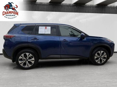 Used 2023 Nissan Rogue SV FWD image 6