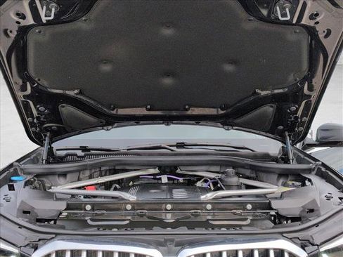 Used 2023 BMW X5 xDrive40i w/ Premium Package image 25