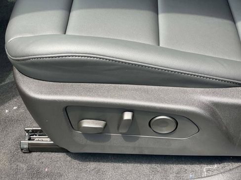 New 2026 GMC Canyon Elevation w/ Convenience Package RWD image 20
