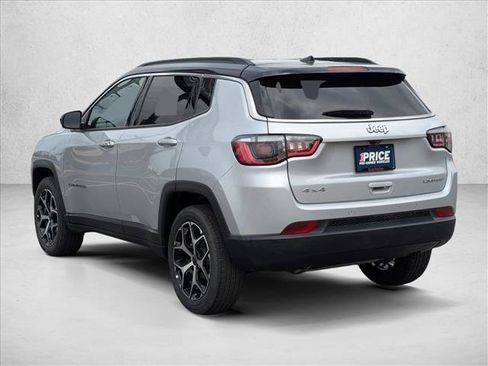 Used 2025 Jeep Compass Limited AWD/4WD image 8