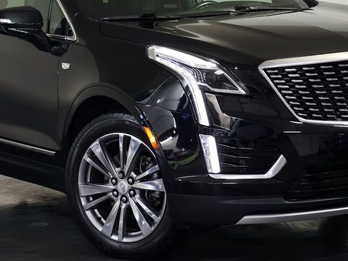 Used 2024 Cadillac XT5 Premium Luxury w/ Technology Package AWD/4WD image 8