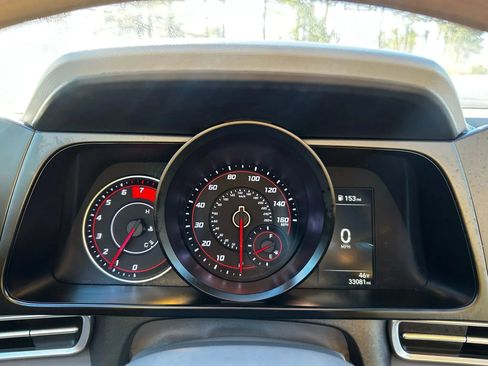 Used 2023 Hyundai Elantra SEL FWD image 18