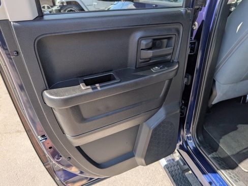 Used 2015 RAM 1500 Express AWD/4WD image 36