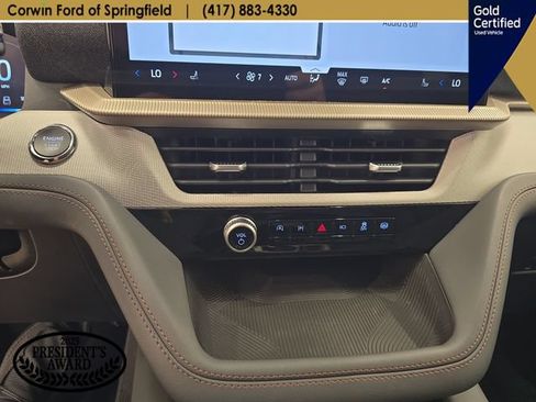 Used 2026 Ford Explorer Active AWD/4WD image 26