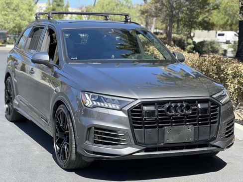 Used 2020 Audi Q7 3.0T Prestige w/ Prestige Package AWD/4WD image 21