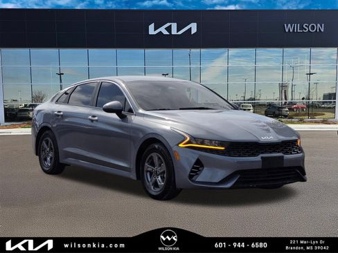 Used 2023 Kia K5 LXS FWD image 1