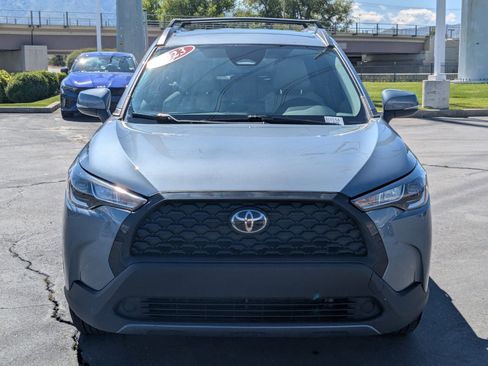 Used 2023 Toyota Corolla Cross LE AWD/4WD image 9