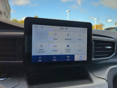 Used 2022 Ford Explorer XLT w/ Equipment Group 202A image 21