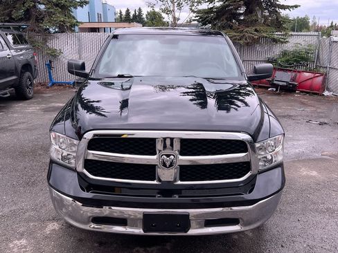Used 2024 RAM 1500 Classic SLT AWD/4WD image 29