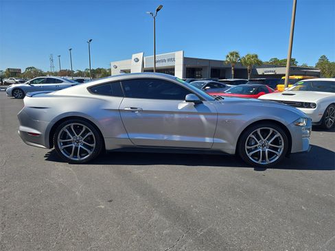 Used 2021 Ford Mustang GT Premium w/ Equipment Group 401A image 3