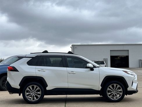 Used 2024 Toyota RAV4 XLE Premium image 3