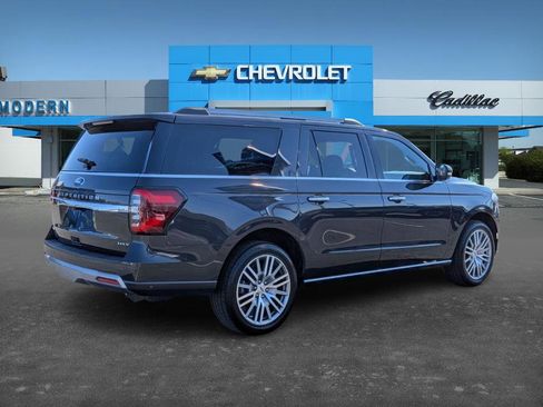 Used 2022 Ford Expedition Max Limited image 5