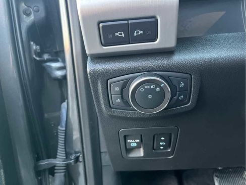 Used 2020 Ford F150 Platinum w/ Equipment Group 701A Luxury image 37