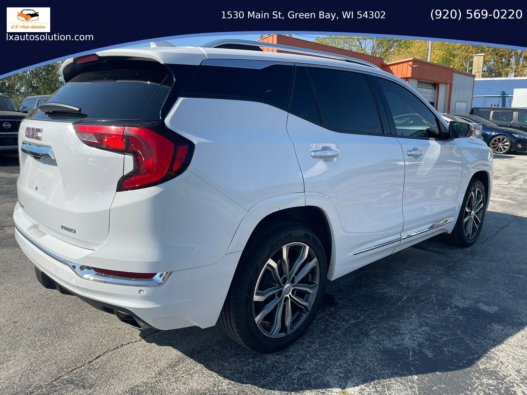 Used 2020 GMC Terrain Denali w/ GMC Pro Grade Package AWD/4WD image 7