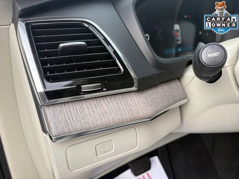 Used 2023 Volvo XC90 B6 Plus w/ Protection Package Premier image 24