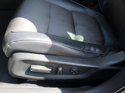 Used 2018 Honda Accord Sport image 13