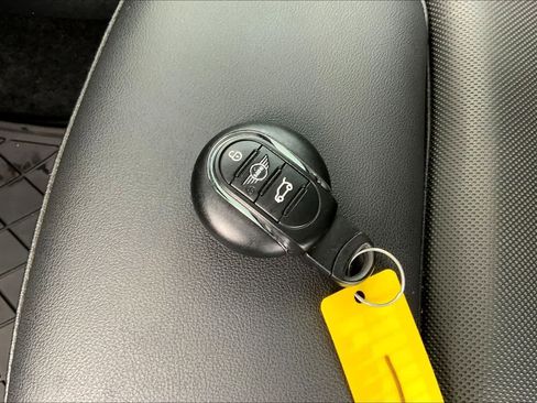 Used 2024 MINI Cooper SE image 18