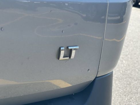 Used 2023 Chevrolet Traverse LT AWD/4WD image 8