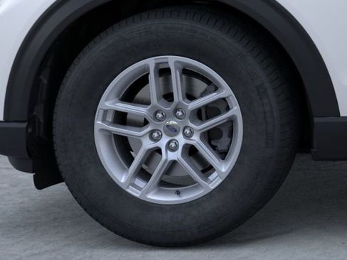 New 2026 Ford Explorer Active RWD image 19