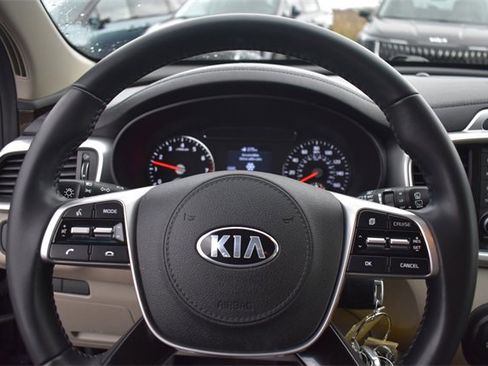 Used 2020 Kia Sorento LX w/ LX I4 Convenience Package image 25