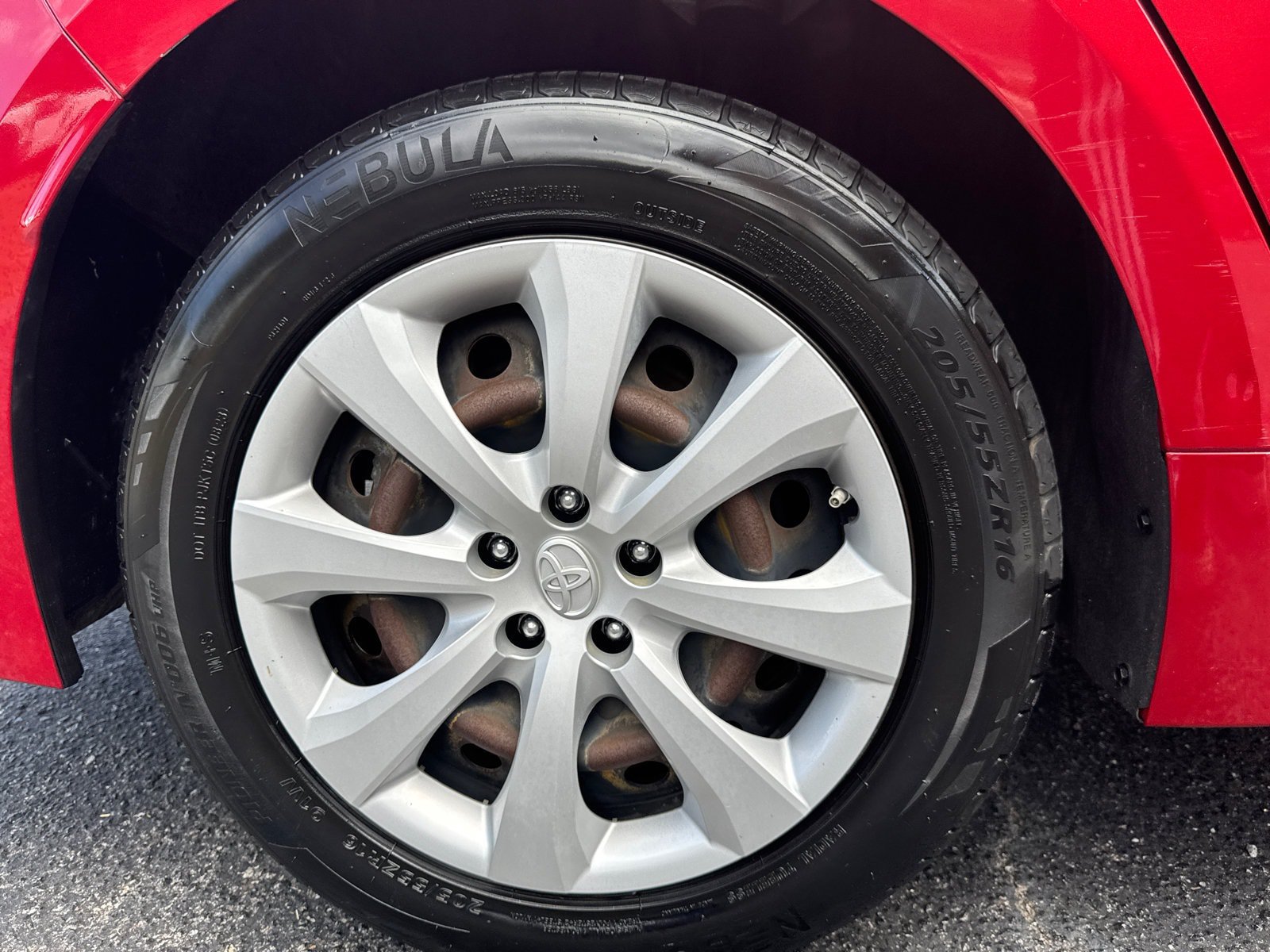 Used 2021 Toyota Corolla LE FWD image 18