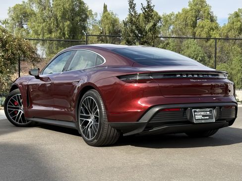 Certified 2022 Porsche Taycan 4S image 3