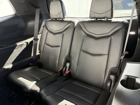 Certified 2024 Cadillac XT6 Luxury image 14