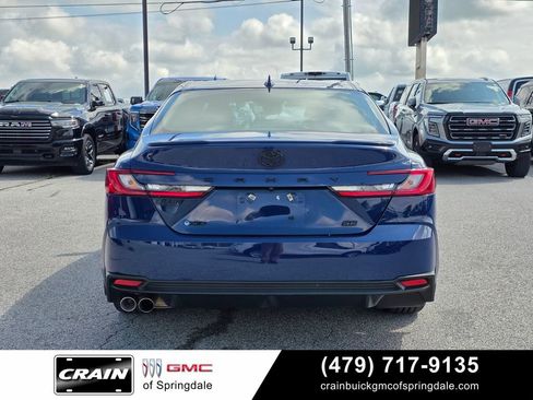 Used 2025 Toyota Camry SE FWD image 6