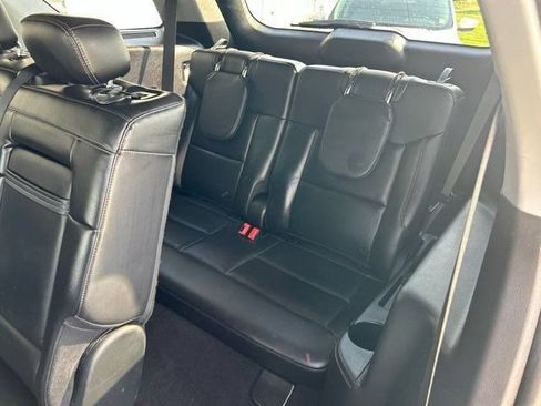 Used 2021 Ford Explorer XLT w/ Equipment Group 202A AWD/4WD image 43