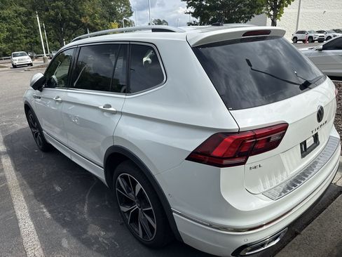 Used 2023 Volkswagen Tiguan SEL R-Line AWD/4WD image 7