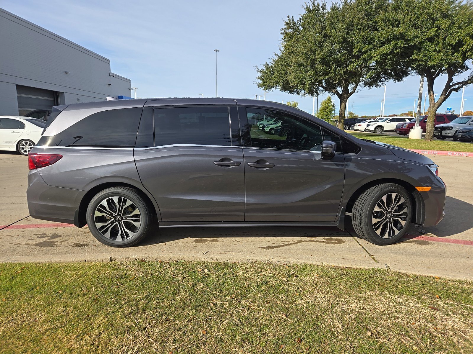 New 2027 Honda Odyssey Elite image 10