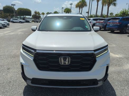 Used 2024 Honda Pilot Elite image 15