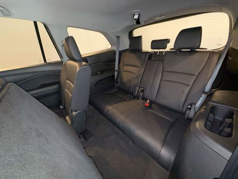 Used 2017 Honda Pilot EX-L image 4