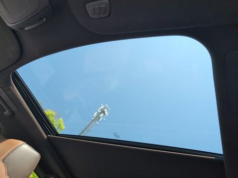 Used 2024 Ford Expedition King Ranch image 17