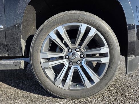 Used 2019 GMC Yukon Denali w/ Denali Ultimate Package image 29