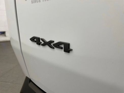 New 2026 Jeep Cherokee Laredo AWD/4WD image 6