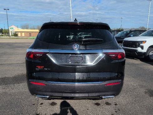 Used 2023 Buick Enclave Essence AWD/4WD image 5