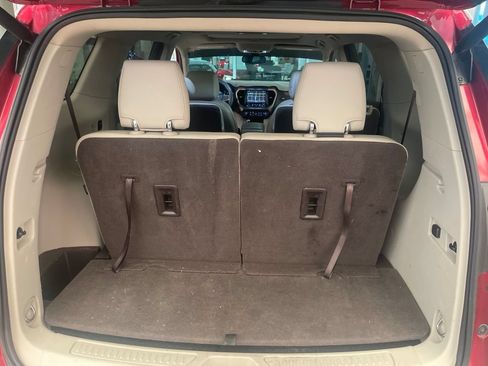 Used 2019 GMC Acadia Denali w/ Technology Package FWD image 15