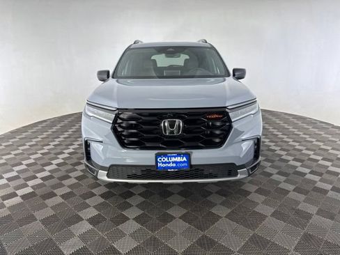 Certified 2024 Honda Pilot TrailSport image 3